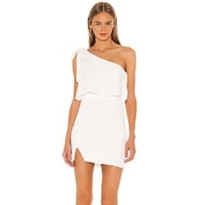 SUPERDOWN JENNA ONE SHOULDER WHITE DRESS *NWT* never been worn XS